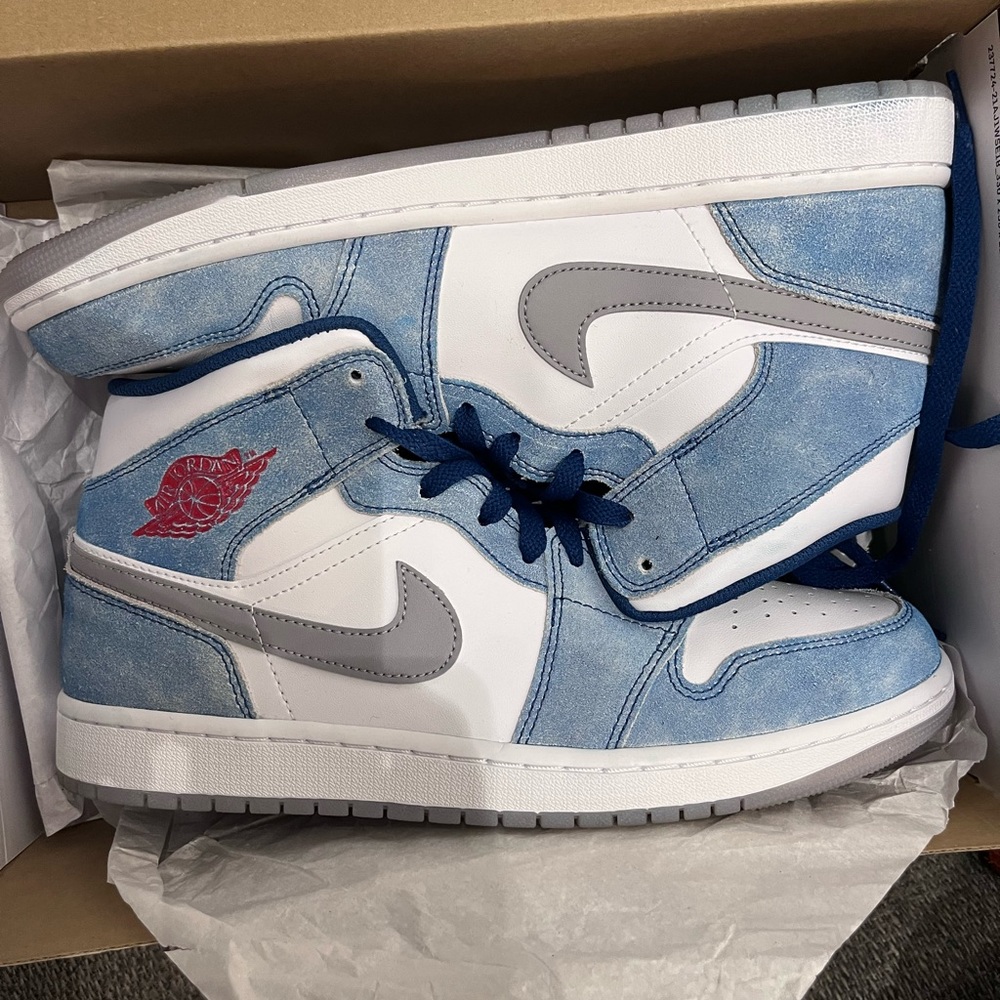 Brand new men’s Jordan’s 10.5